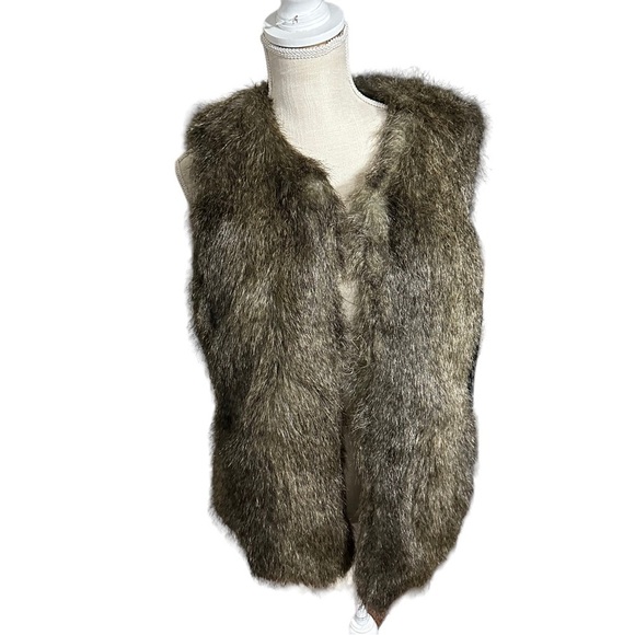 The Limited Forenza Brown Tan Shaggy Faux Fur Sleeveless Sweater Vest Sz M/L NWT - Picture 1 of 14